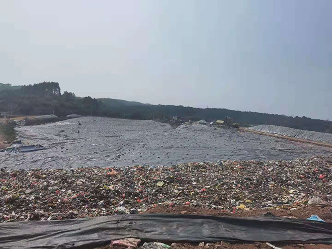 南寧土工膜垃圾場施工